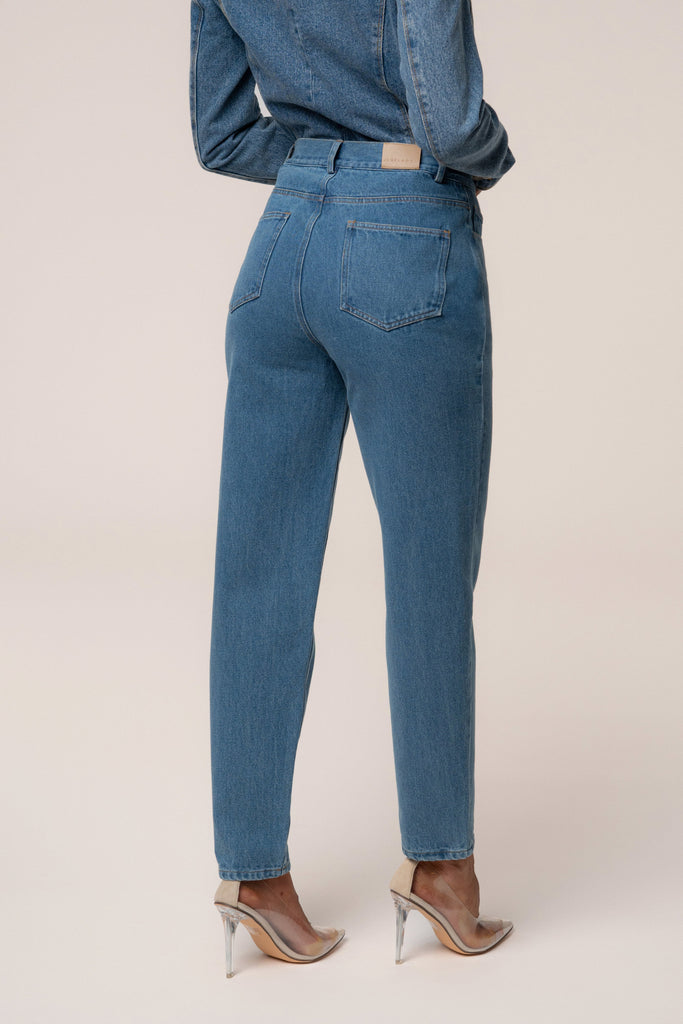 Medium Wash Roesia Jeans
